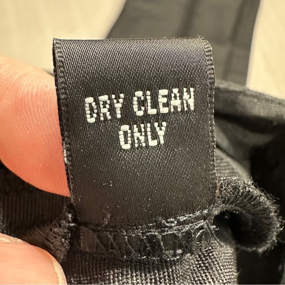 Linda Allard for Ellen Tracy 100% silk pants, size 12, front zip, lustrous - Picture 8 of 8